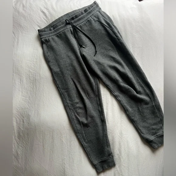 Lululemon Scuba Joggers - Picture 3 of 8